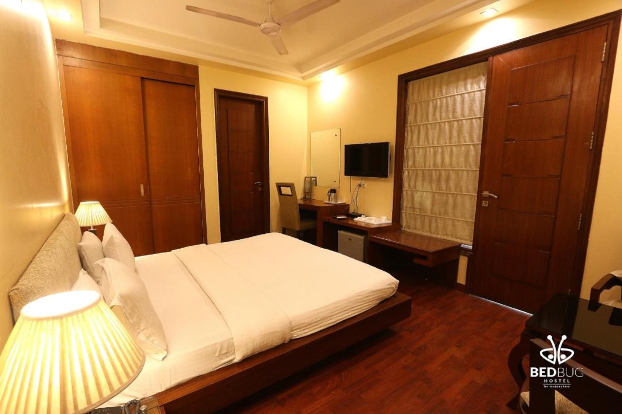 Madpackers Delhi West Hostel นิวเดลี ภายนอก รูปภาพ