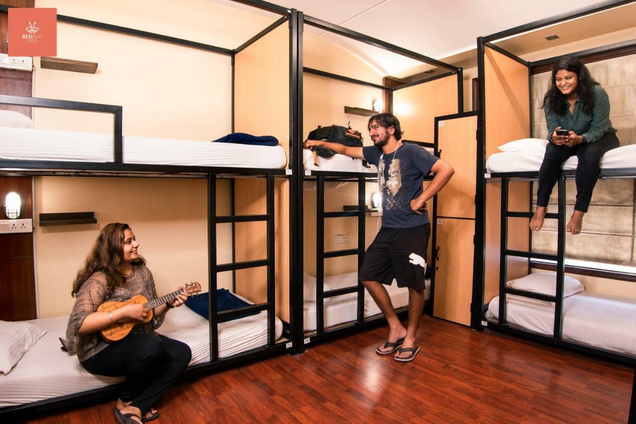 Madpackers Delhi West Hostel นิวเดลี ภายนอก รูปภาพ