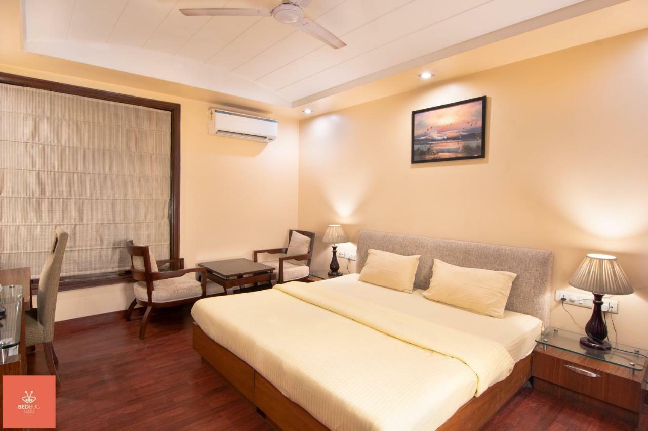 Madpackers Delhi West Hostel นิวเดลี ภายนอก รูปภาพ