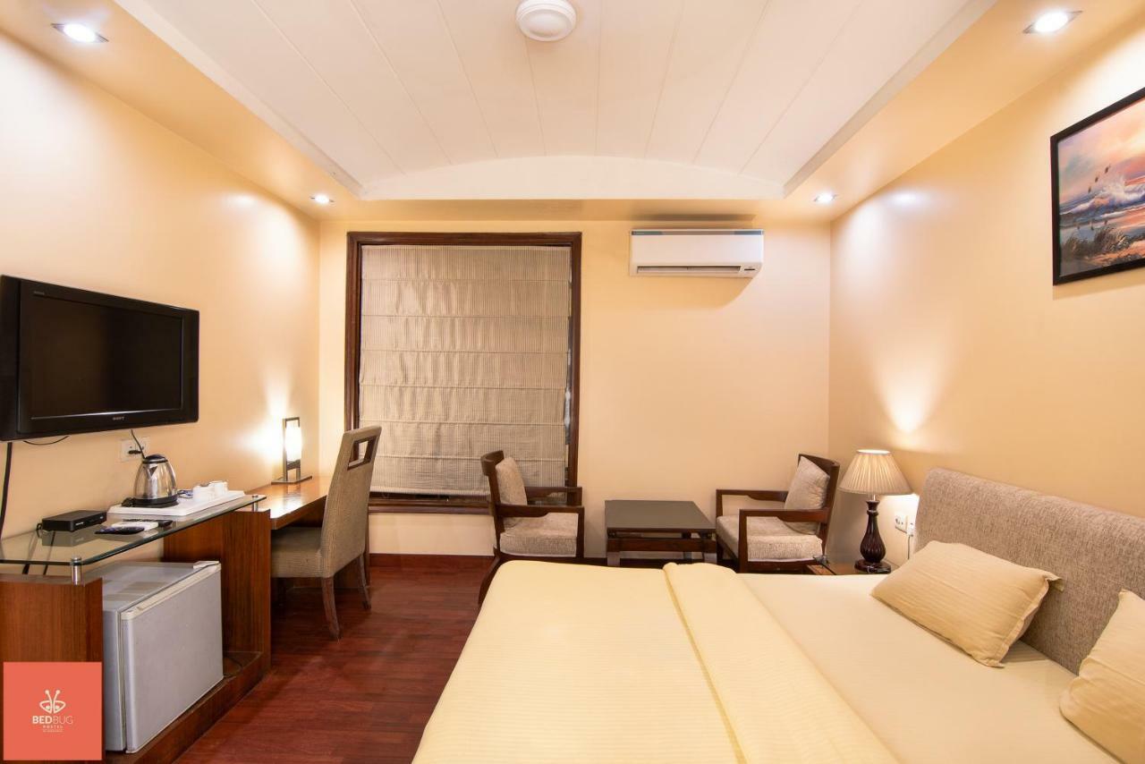 Madpackers Delhi West Hostel นิวเดลี ภายนอก รูปภาพ